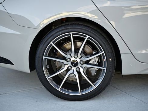 New 2026 Genesis G70 2.5T image 6