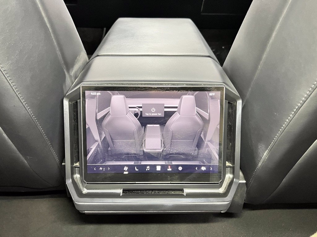 Used 2025 Tesla Cybertruck AWD Crew Cab image 20