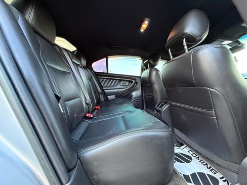 Used 2014 Ford Taurus Limited image 16