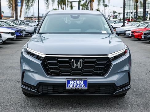 Used 2025 Honda CR-V LX image 2