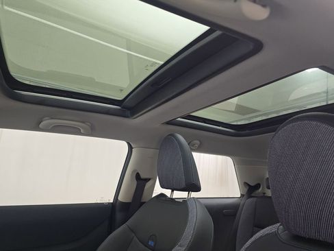 Certified 2025 MINI Cooper S image 23