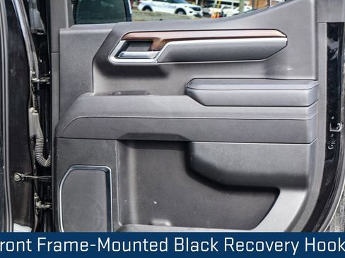 Certified 2025 GMC Sierra 1500 SLT image 40