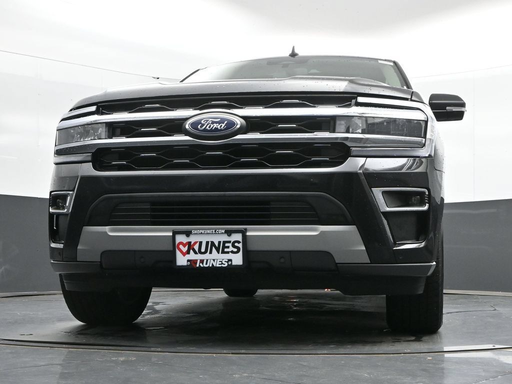 Used 2024 Ford Expedition Limited AWD/4WD image 45