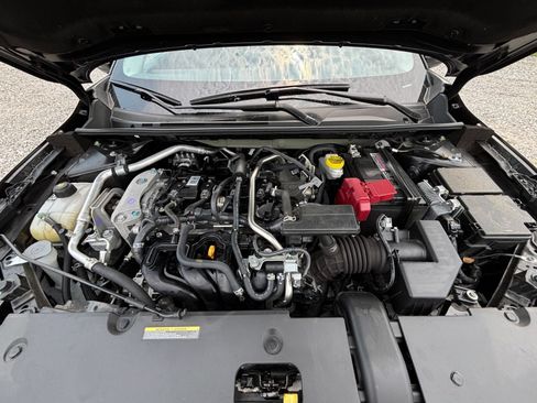 Used 2025 Nissan Sentra SV FWD image 30