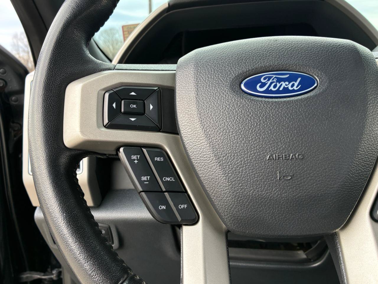 Used 2022 Ford F250 4x4 Crew Cab Super Duty image 28