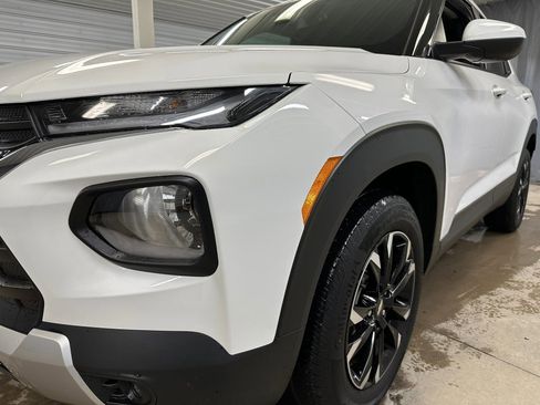 Certified 2023 Chevrolet TrailBlazer LT w/ Convenience Package image 32