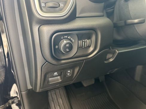 Used 2025 RAM 1500 Big Horn image 38