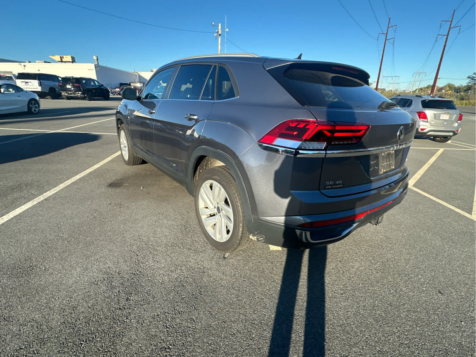 Used 2021 Volkswagen Atlas Cross Sport SE AWD/4WD image 7