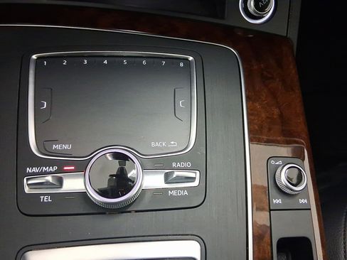 Used 2018 Audi Q5 2.0T Premium Plus w/ Premium Plus Package image 25