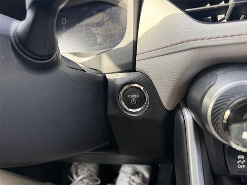 Used 2023 Toyota RAV4 Limited image 29