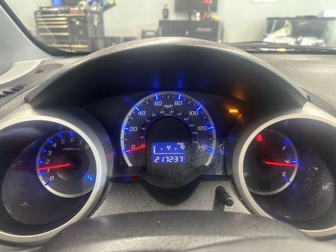 Used 2009 Honda Fit Sport image 12