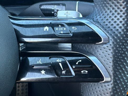 Used 2021 Mercedes-Benz E 450 Cabriolet image 30