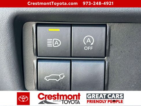 Certified 2023 Toyota Highlander XLE image 19