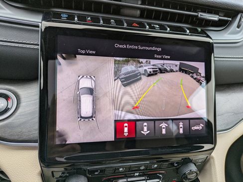 New 2024 Jeep Grand Cherokee Limited 4xe w/ Luxury Tech Group II image 20