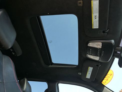 Used 2023 Dodge Durango R/T image 25