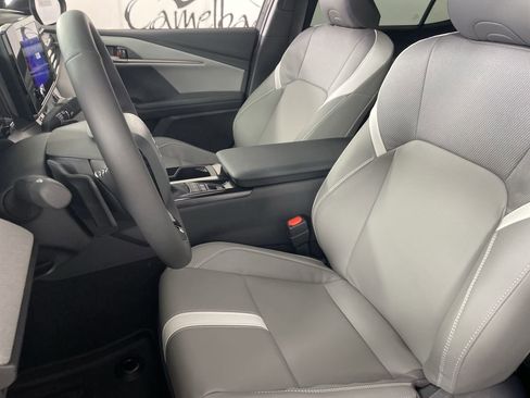 New 2026 Toyota Camry SE image 18