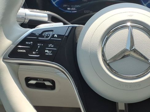 Used 2023 Mercedes-Benz EQS 580 4MATIC Sedan w/ Manufactur Interior Package image 15