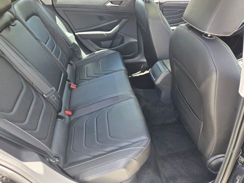 Certified 2023 Volkswagen Jetta SEL FWD image 17