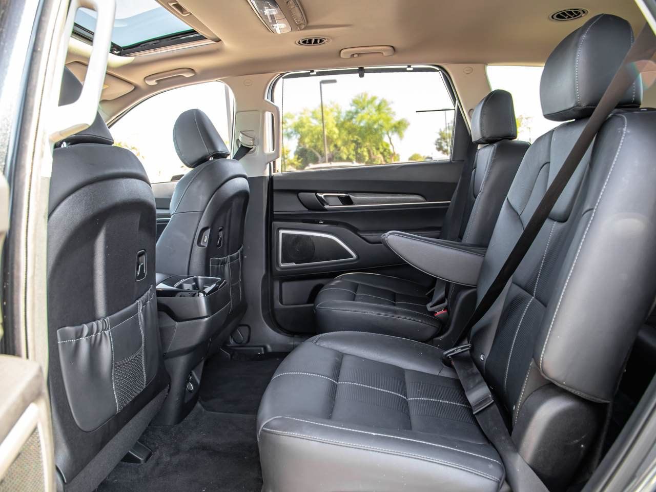 Used 2021 Kia Telluride EX w/ EX Premium Package AWD/4WD image 19