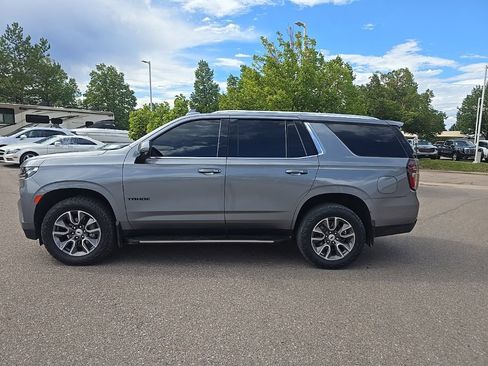 Used 2022 Chevrolet Tahoe LT w/ LT Signature Package AWD/4WD image 2