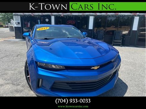 Used 2017 Chevrolet Camaro LT RWD image 1