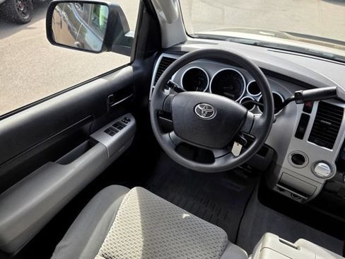 Used 2008 Toyota Tundra 4x4 Double Cab w/ Tow Pkg image 18