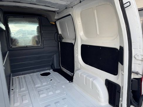 Used 2018 Nissan NV200 SV FWD image 12
