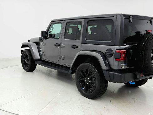 Used 2023 Jeep Wrangler Unlimited Sahara AWD/4WD image 3