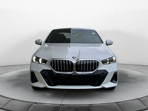 New 2026 BMW 530i w/ Executive Package RWD image 2