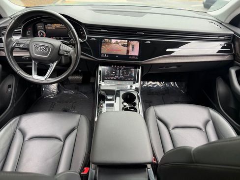 Used 2019 Audi Q8 Premium Plus w/ Premium Plus AWD/4WD image 40
