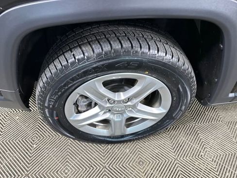 Used 2023 Jeep Compass Latitude w/ Convenience Group image 10