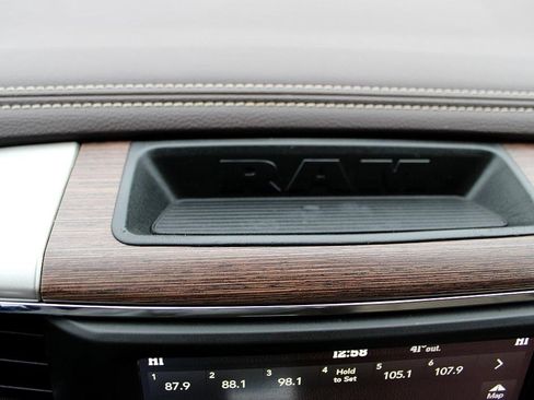 Used 2018 RAM 2500 Laramie w/ Convenience Group image 37