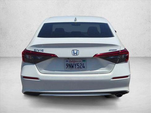 Used 2024 Honda Civic Sport image 6