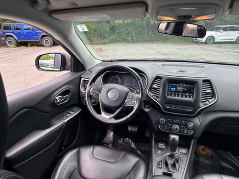 Used 2020 Jeep Cherokee Latitude Plus w/ Cold Weather Group image 35