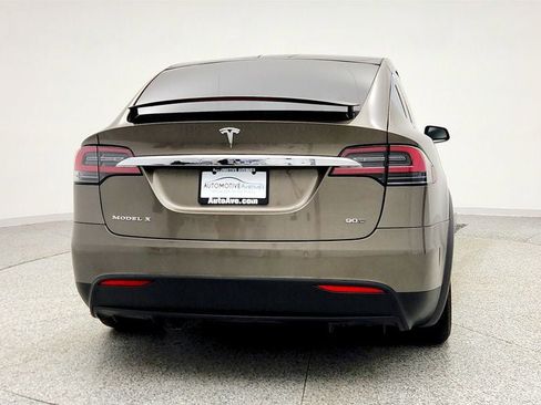 Used 2016 Tesla Model X 90D image 6
