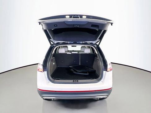 Used 2020 Lincoln Nautilus Reserve w/ Equipment Group 201A AWD/4WD image 29