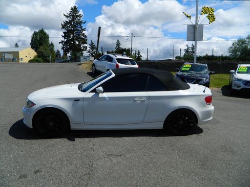 Used 2009 BMW 128i Convertible RWD image 12