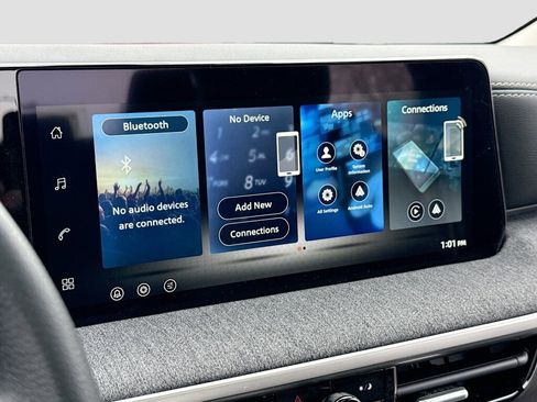 New 2026 Nissan Kicks SV image 9