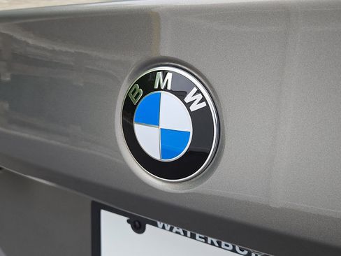 Used 2025 BMW 530i xDrive w/ Premium Package AWD/4WD image 30