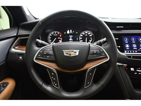 Used 2024 Cadillac XT5 Premium Luxury image 36