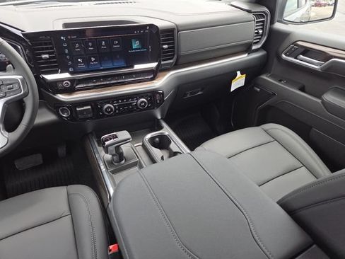 New 2026 Chevrolet Silverado 1500 RST w/ Dark Appearance Package AWD/4WD image 29
