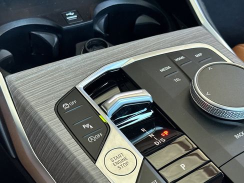 Used 2025 BMW 330i 330i w/ Premium Package image 23