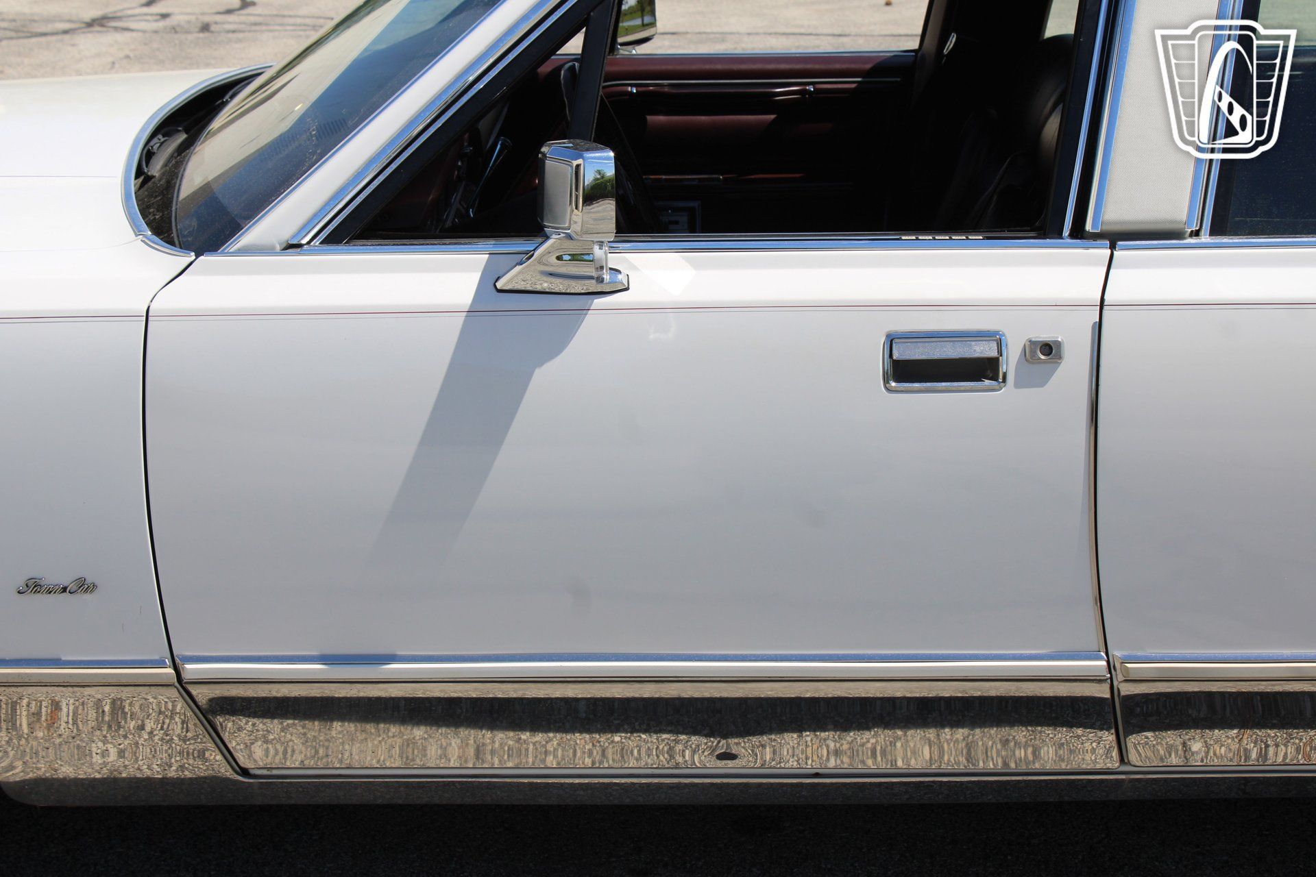 Used 1988 Lincoln Town Car Signature RWD image 34