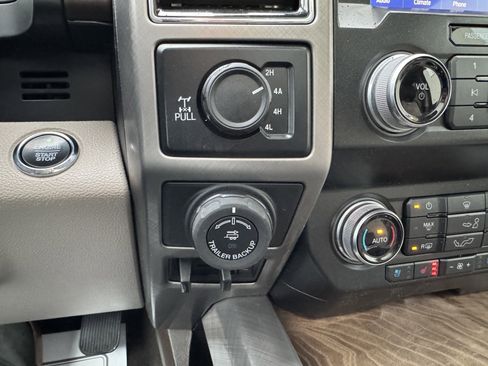 Used 2020 Ford F150 Limited w/ Trailer Tow Package image 22