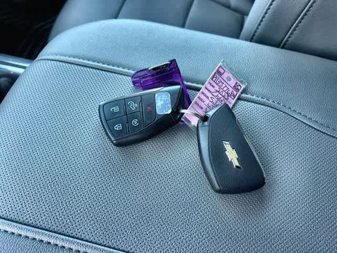 Used 2023 Chevrolet Silverado 1500 LTZ image 21