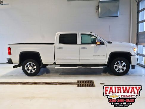 Used 2016 GMC Sierra 3500 Denali w/ Duramax Plus Package image 1