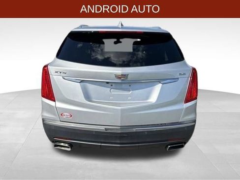 Used 2018 Cadillac XT5 Luxury w/ Driver Awareness Package FWD image 6