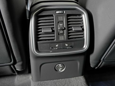 New 2026 Porsche Macan GTS AWD/4WD image 36