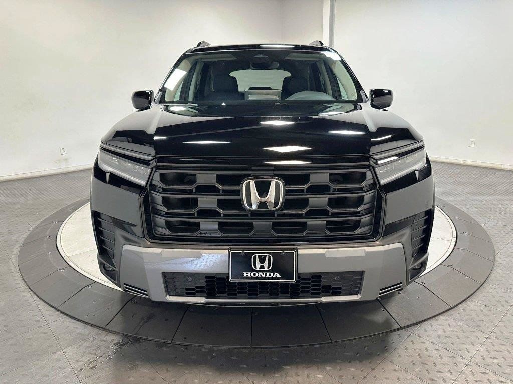 New 2026 Honda Pilot Touring image 3