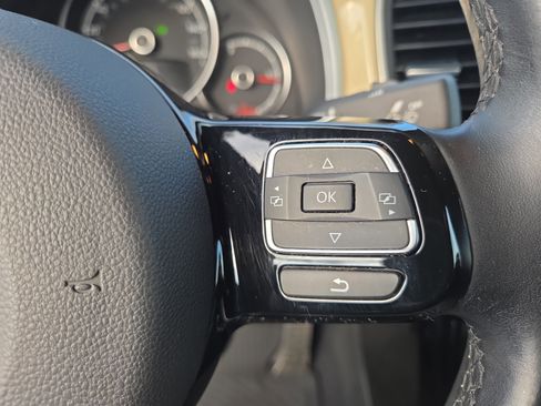 Used 2019 Volkswagen Beetle 2.0T Final Edition SEL image 31